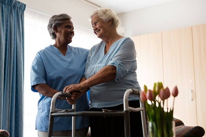 ensuring-elderly-safety-companion-care-benefits